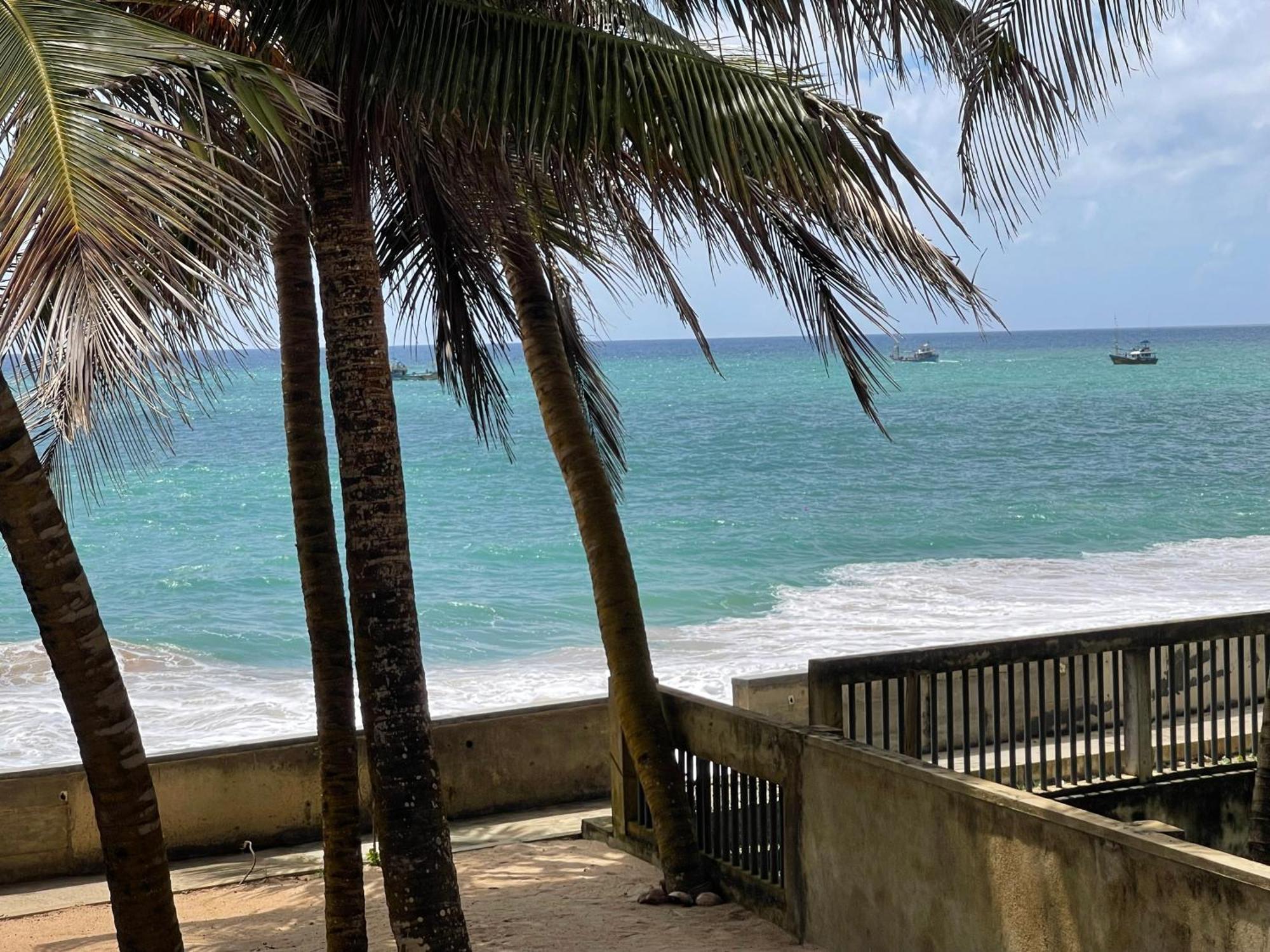 Blue Maalu Resort Ambalangoda  Bagian luar foto
