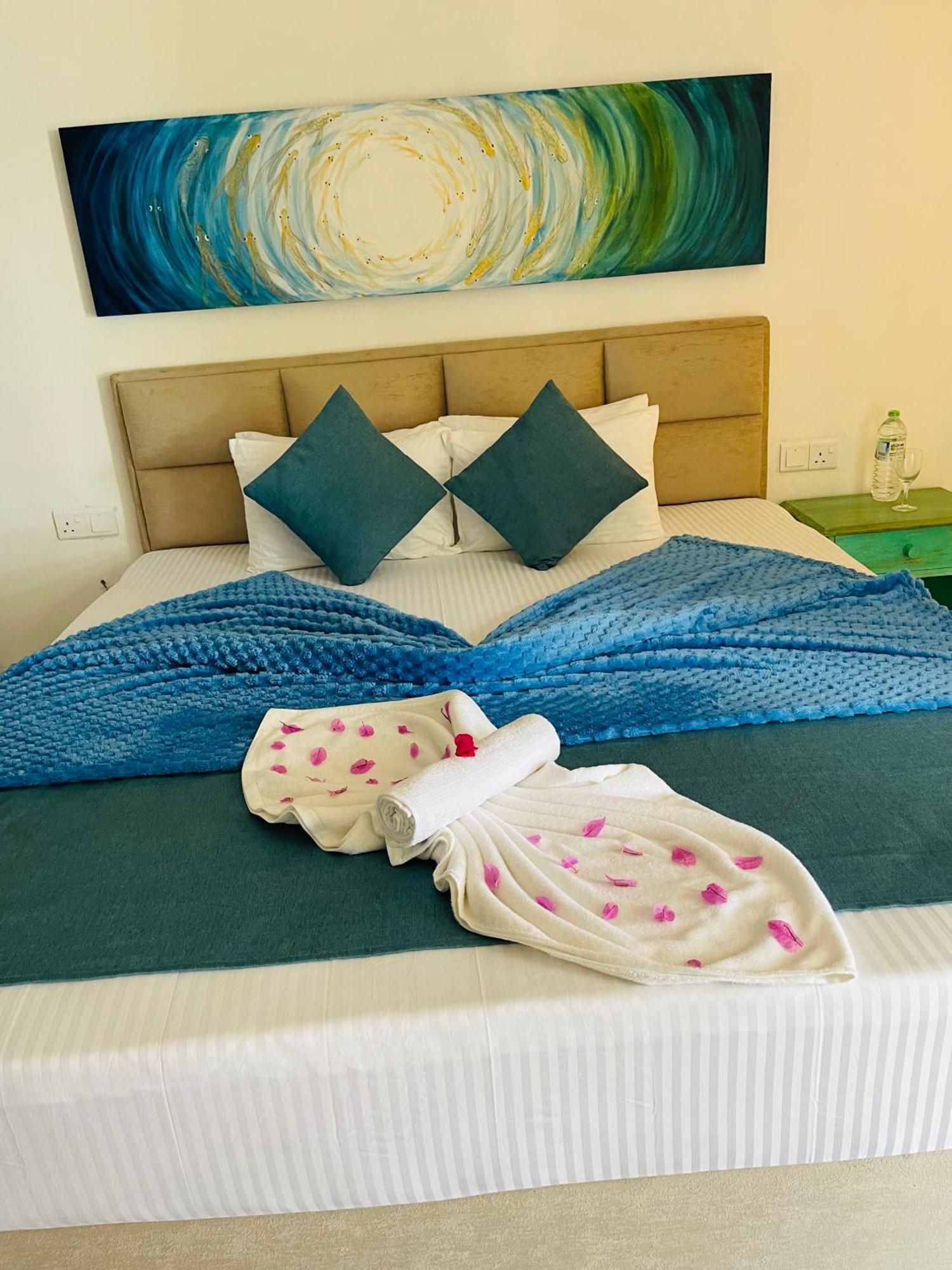 Blue Maalu Resort Ambalangoda  Bagian luar foto