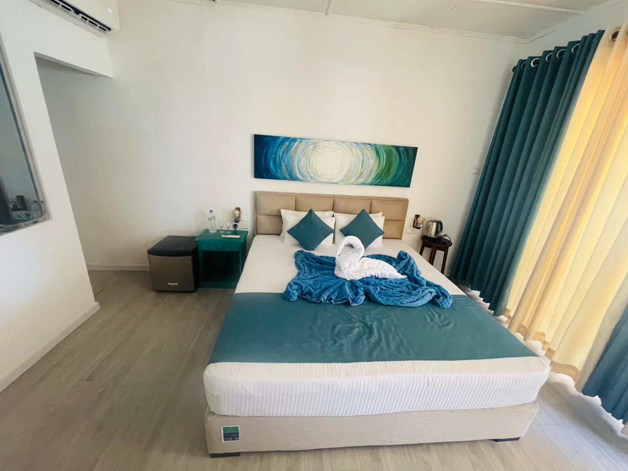 Blue Maalu Resort Ambalangoda  Bagian luar foto