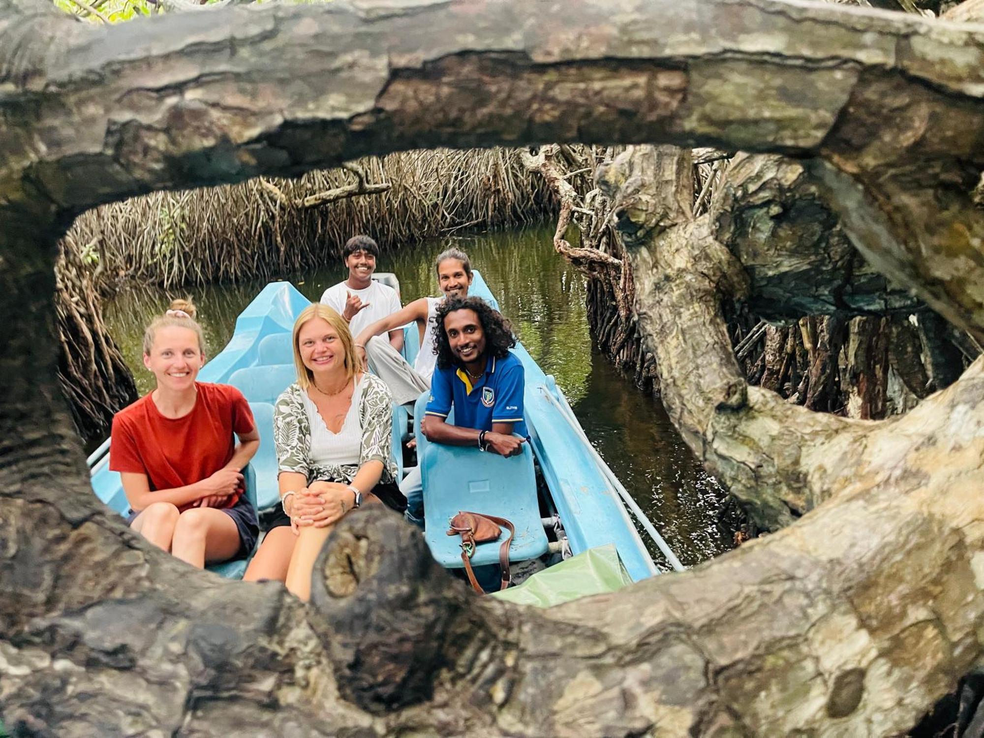 Blue Maalu Resort Ambalangoda  Bagian luar foto